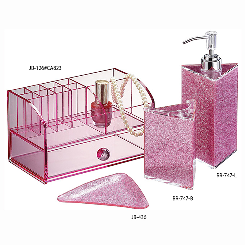 COSMETICS ORGANIZER